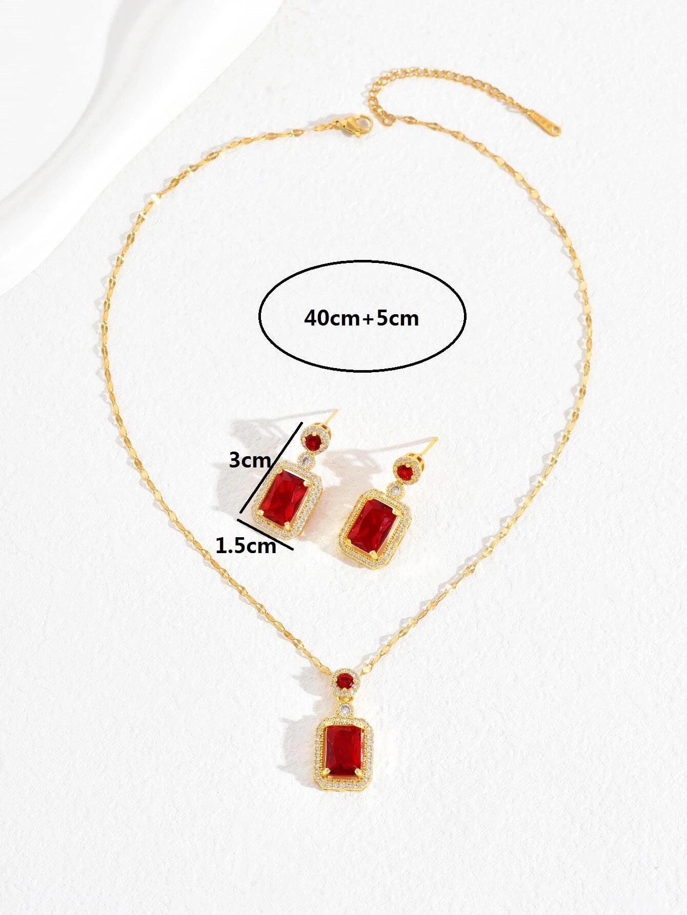 Collier avec pendentif zircone cubique et pendants d'oreilles