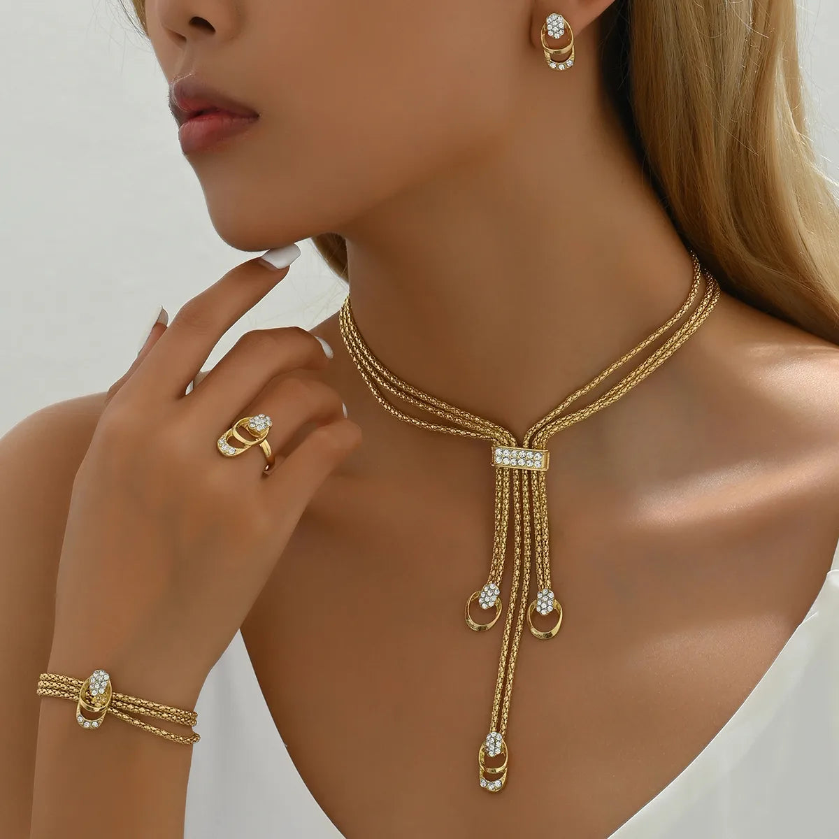 Ensemble De Bijoux Élégant Géométrique Gland Strass Alliage Plaqué Or