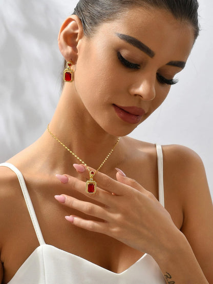 Collier avec pendentif zircone cubique et pendants d'oreilles