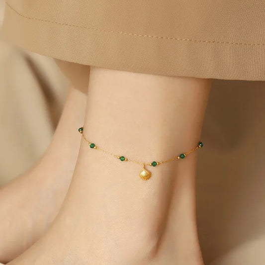 Bracelet de Cheville Style Géométrique avec Coquille et Perle – Acier Inoxydable Plaqué Or 18K