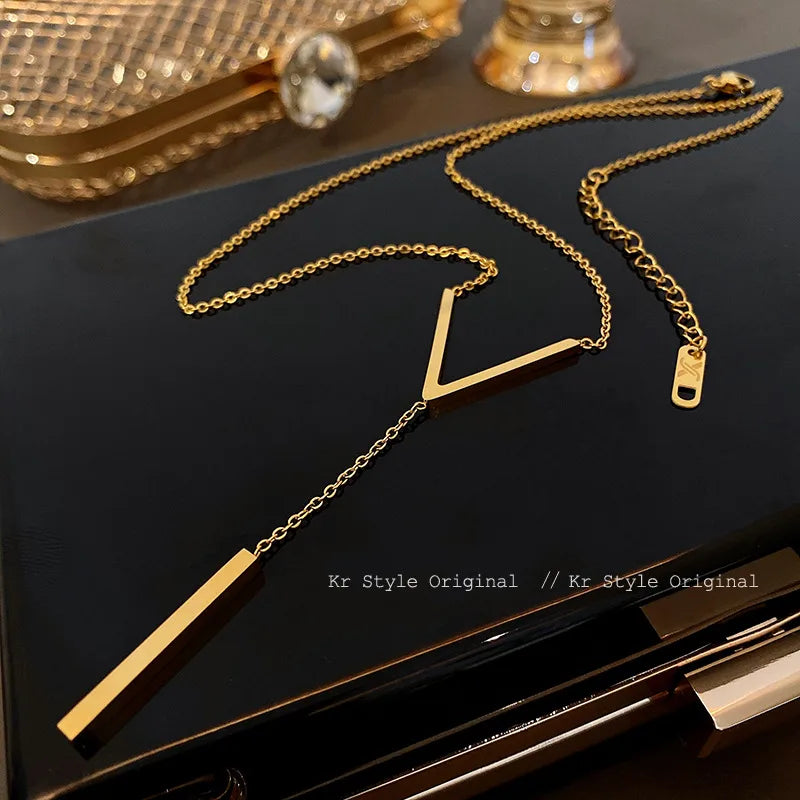 Collier Lettre Simple  Plaqué Or